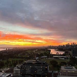 Meet your Posher, Eray